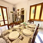 Апартаменты Giovanni's Smart Flat Террануова-Браччолини
