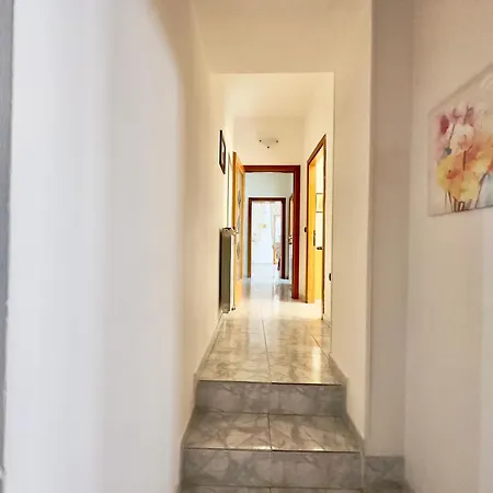 Giovanni's Smart Flat *